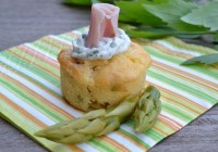 Asparagus mini muffin with cooked ham