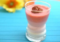 Three-layered strawberry-joghurt cream dessert