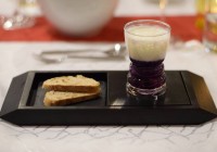 Cappuccino of red cabbage with onion bread